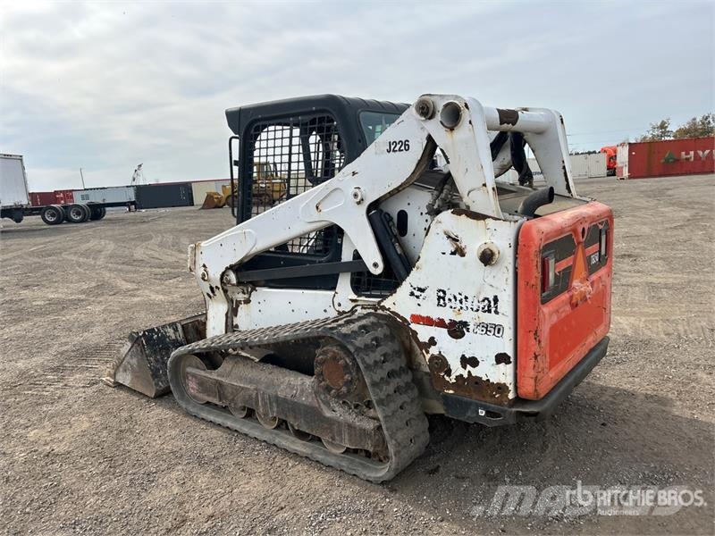 Bobcat T650 لوادر انزلاقية التوجيه