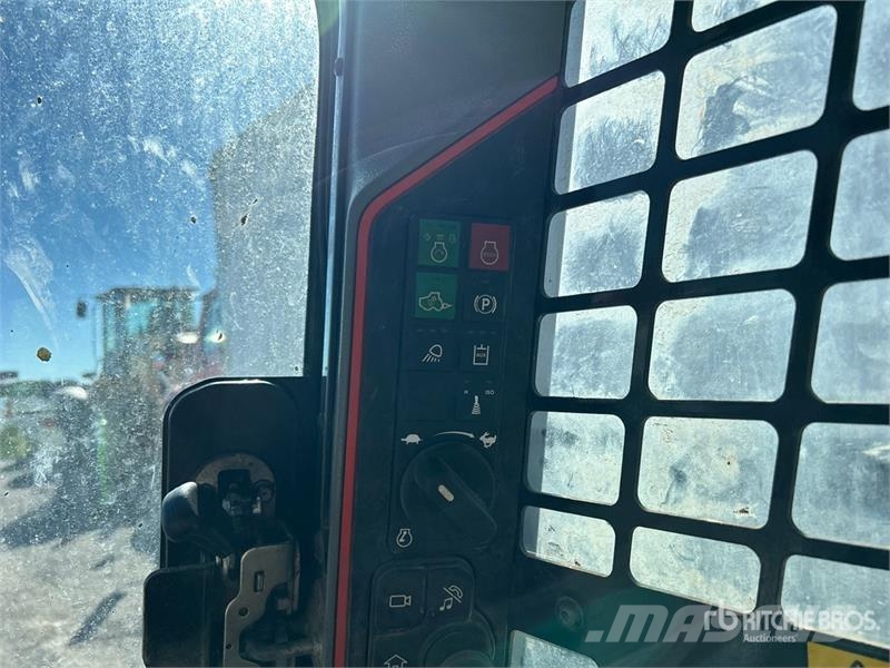 Bobcat T66 Мини-погрузчики