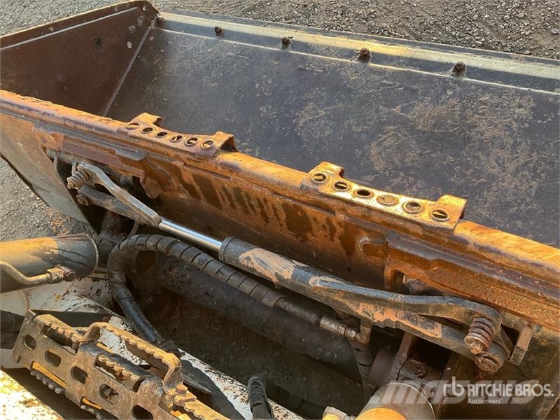 Bobcat T740 Мини-погрузчики