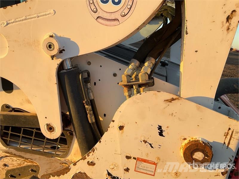 Bobcat T740 Мини-погрузчики