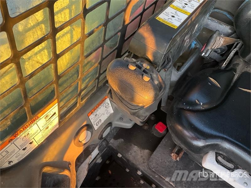 Bobcat T740 Мини-погрузчики