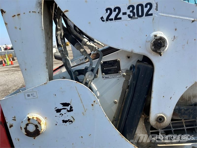 Bobcat T740 لوادر انزلاقية التوجيه