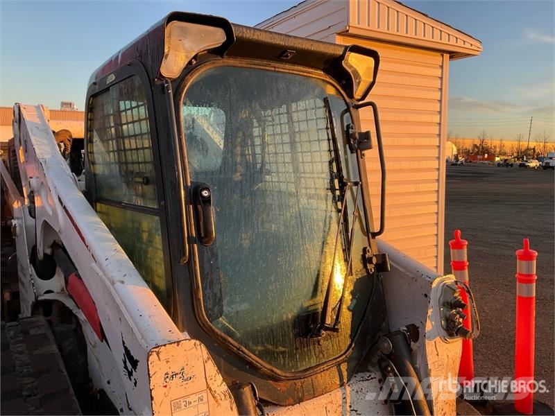 Bobcat T740 Мини-погрузчики