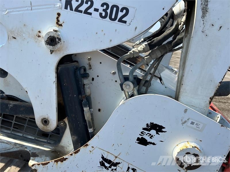 Bobcat T740 لوادر انزلاقية التوجيه