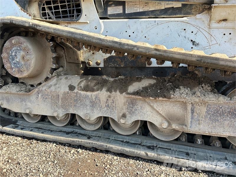 Bobcat T740 لوادر انزلاقية التوجيه