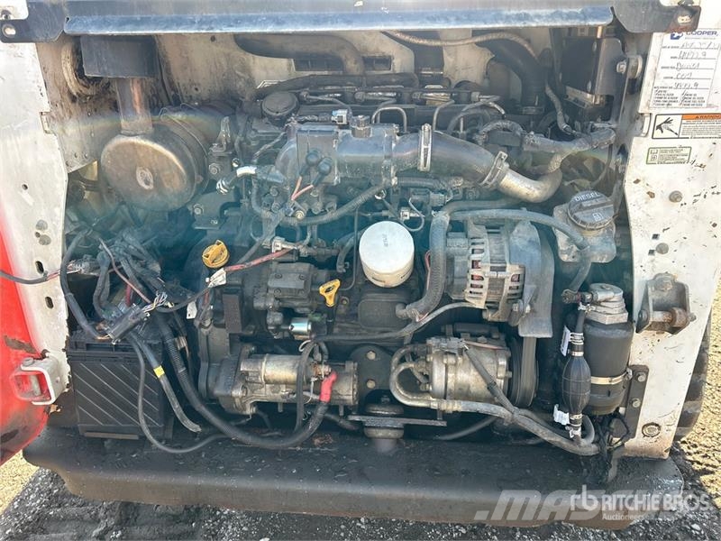 Bobcat T740 لوادر انزلاقية التوجيه