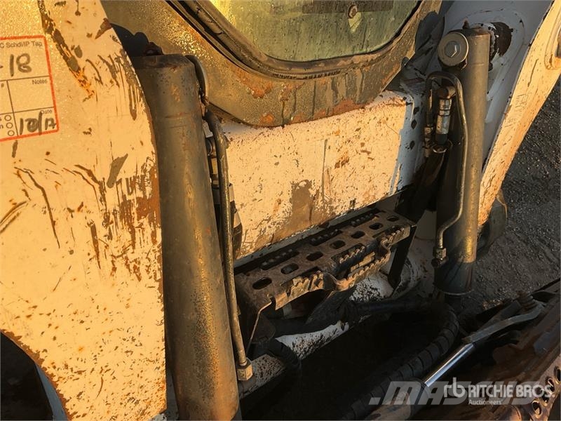 Bobcat T740 Мини-погрузчики
