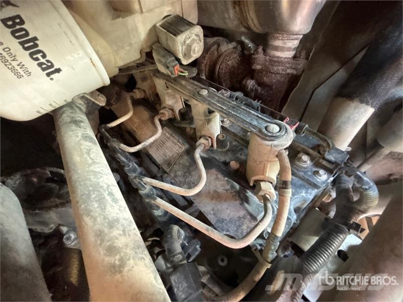 Bobcat T76 Kompaktlaadurid