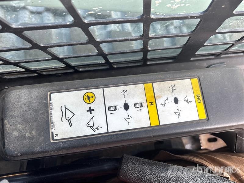 Bobcat T76 Kompaktlaadurid