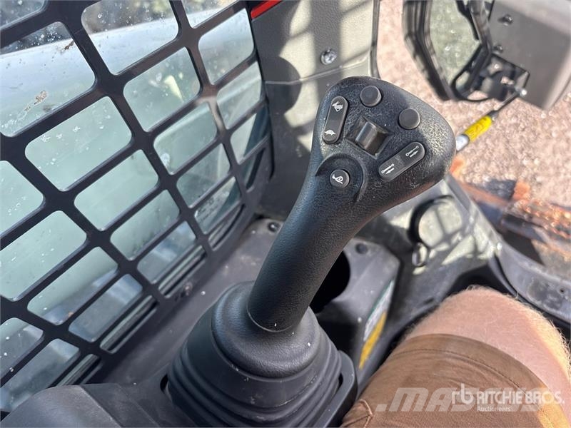 Bobcat T76 Kompaktlaadurid