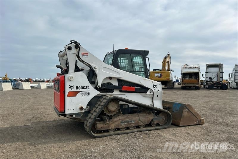 Bobcat T870 Skid steer loaders