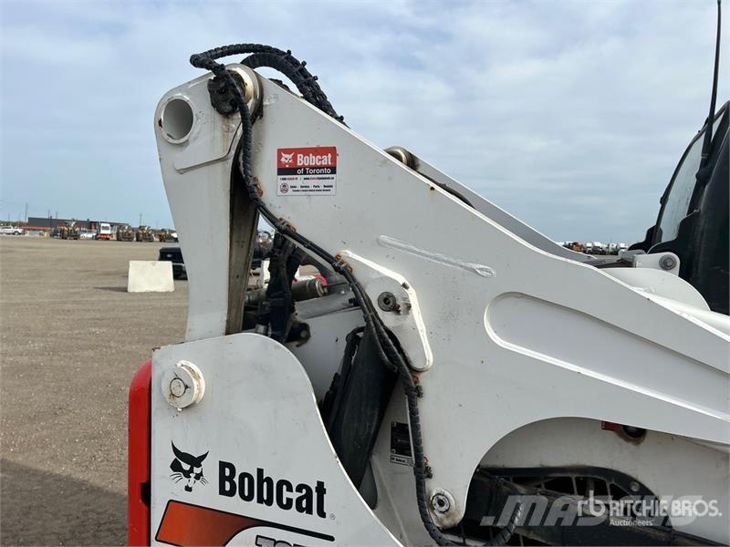 Bobcat T870 Skid steer loaders