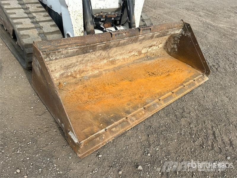 Bobcat T870 Skid steer loaders