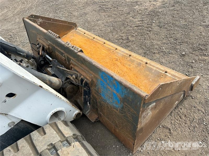 Bobcat T870 Skid steer loaders
