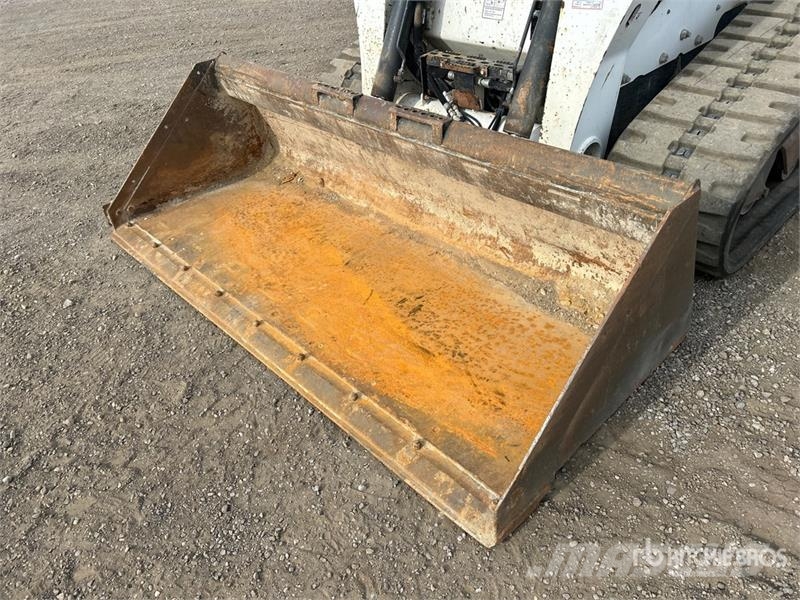 Bobcat T870 Skid steer loaders