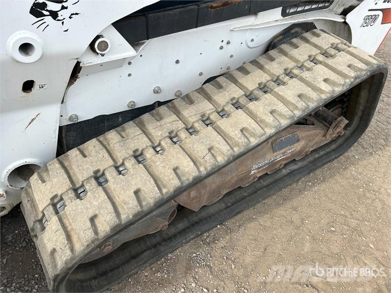 Bobcat T870 Skid steer loaders