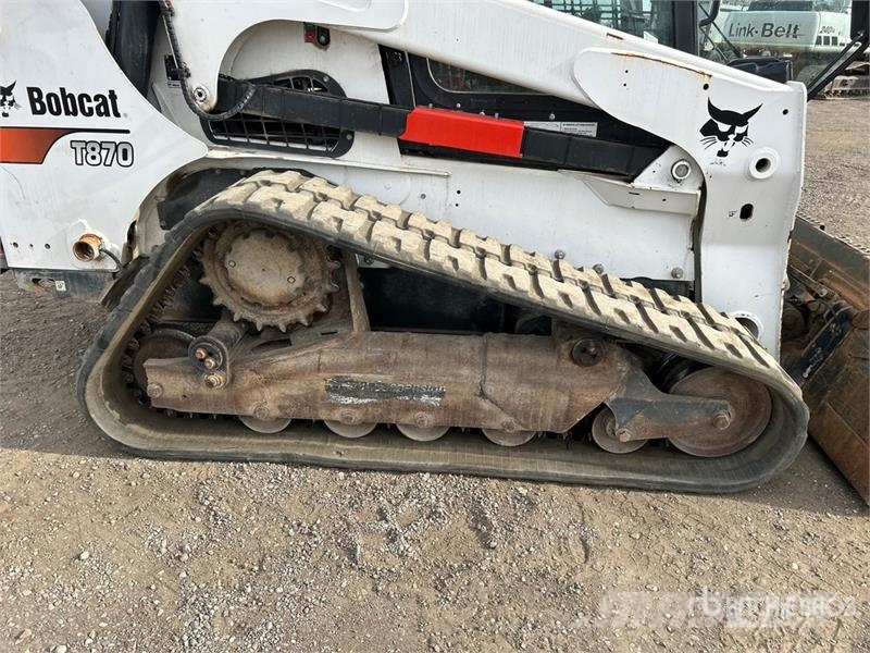 Bobcat T870 Skid steer loaders