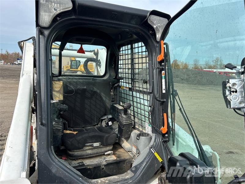 Bobcat T870 Skid steer loaders