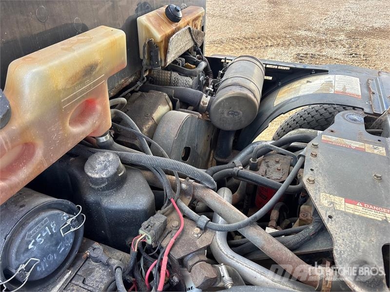 Bobcat Toolcat 4x4 Utility Vehicle Arbeitsfahrzeuge