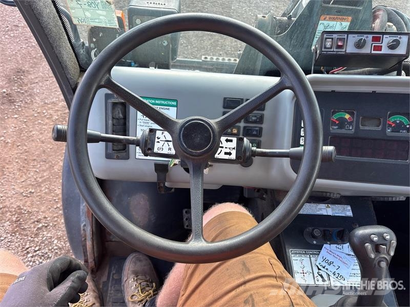 Bobcat Toolcat 4x4 Utility Vehicle Arbeitsfahrzeuge