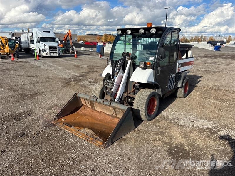 Bobcat Toolcat 4x4 Utility Vehicle Arbeitsfahrzeuge