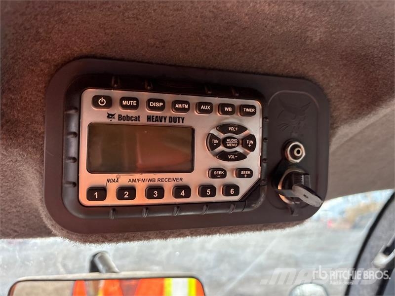 Bobcat Toolcat 4x4 Utility Vehicle Arbeitsfahrzeuge