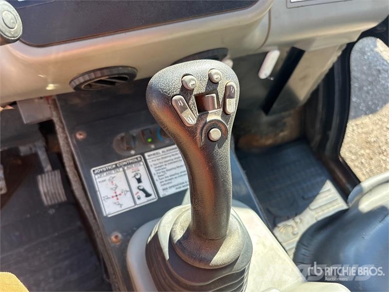 Bobcat Toolcat 4x4 Utility Vehicle Pomoćne mašine