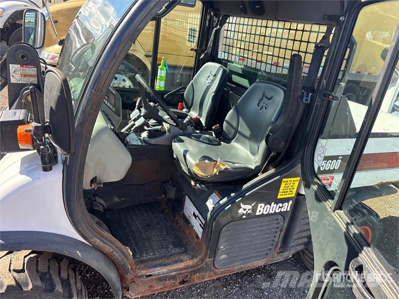 Bobcat Toolcat 4x4 Utility Vehicle Pomoćne mašine
