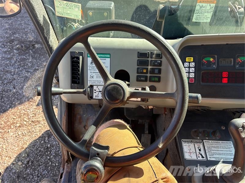 Bobcat Toolcat 4x4 Utility Vehicle Pomoćne mašine