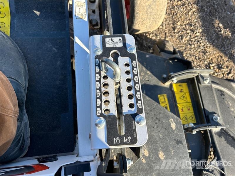 Bobcat ZT3000 Zero-Turn Lawn Mower ركوب الحشائش