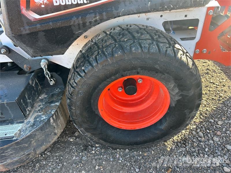 Bobcat ZT3000 Zero-Turn Lawn Mower ركوب الحشائش