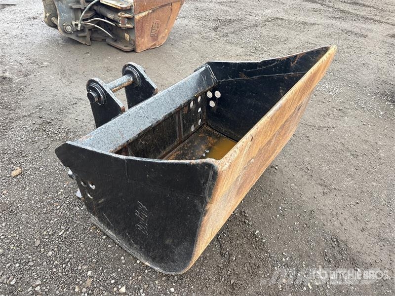 Bodine 48 in Cleanup Excavator Bucket دلاء