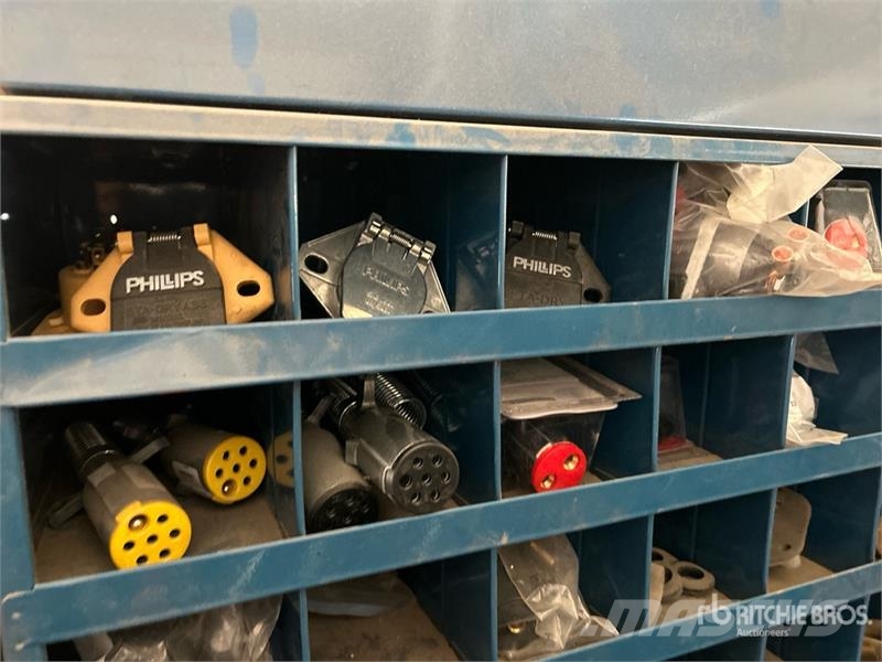 Bolt Bin, Quantity of Assorted s/Assorted Lights Drugi deli