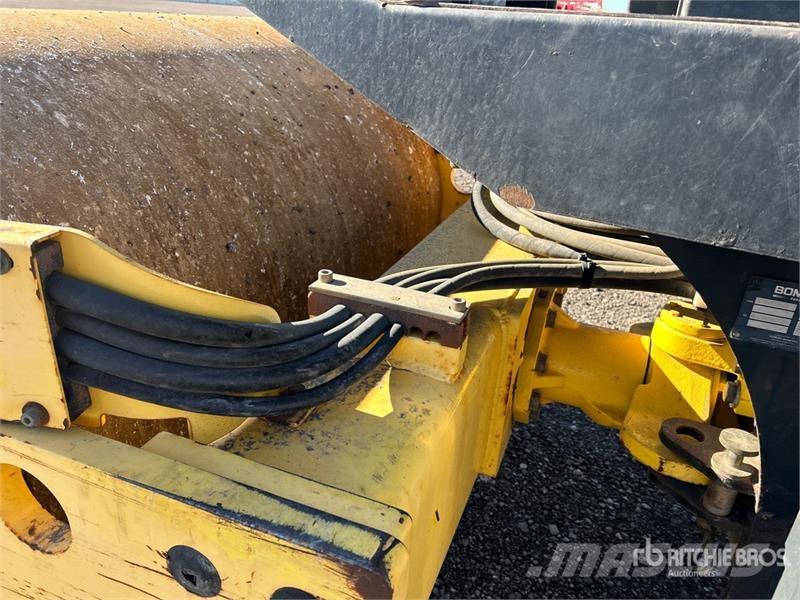 Bomag BW145DH-40 Smooth Drum Compactor Vienvalča grunts veltņi