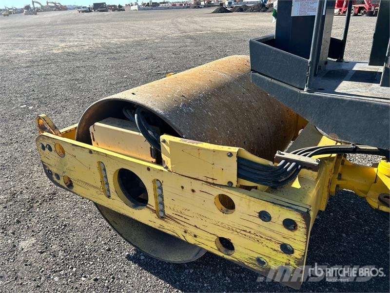 Bomag BW145DH-40 Smooth Drum Compactor Vienvalča grunts veltņi