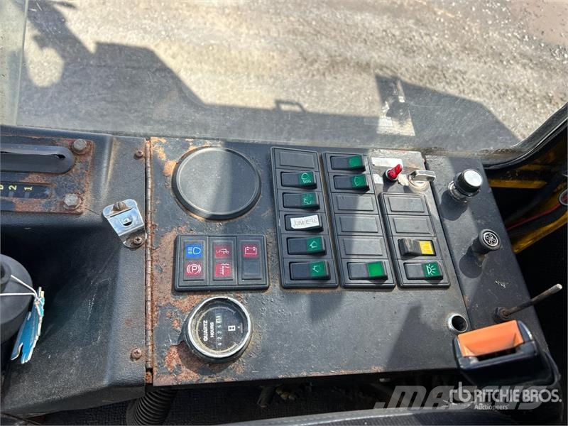 Bombardier SW48 Sidewalk Plow Drugi deli