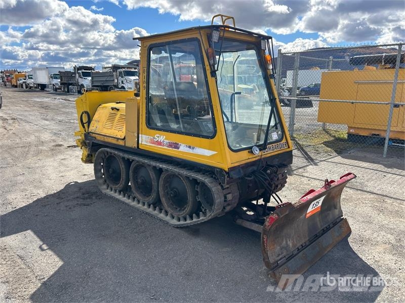 Bombardier SW48 Sidewalk Plow Drugi deli