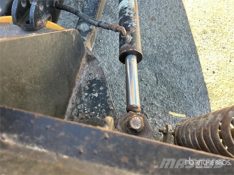 Bombardier SW48 Sidewalk Plow Andere Zubehörteile