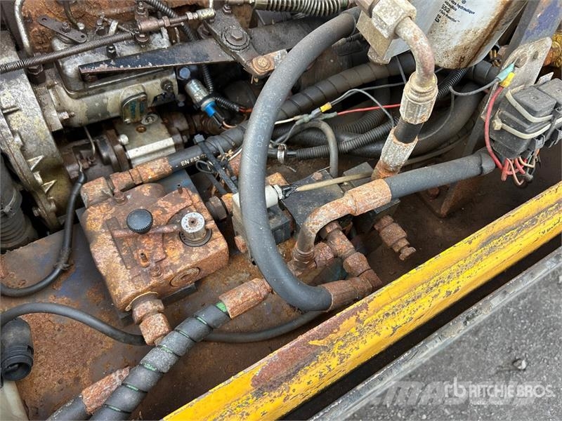 Bombardier SW48 Sidewalk Plow Drugi deli