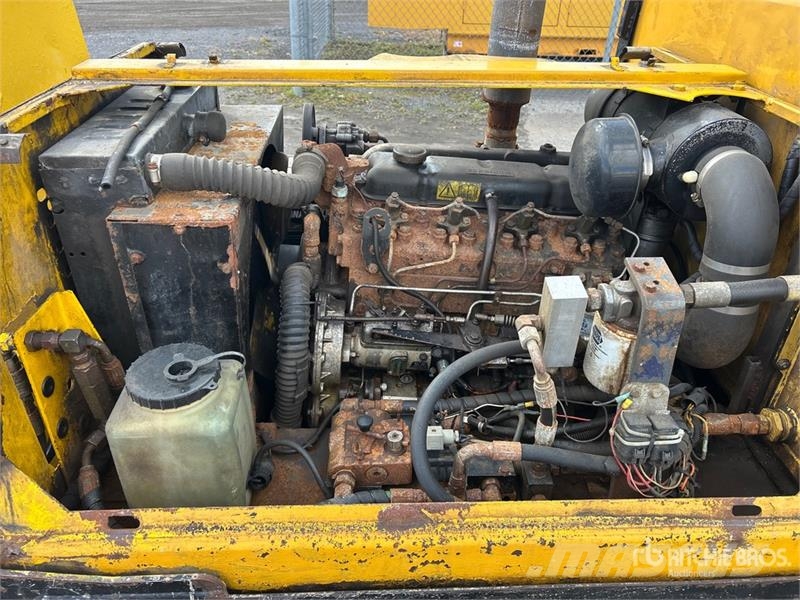 Bombardier SW48 Sidewalk Plow Drugi deli