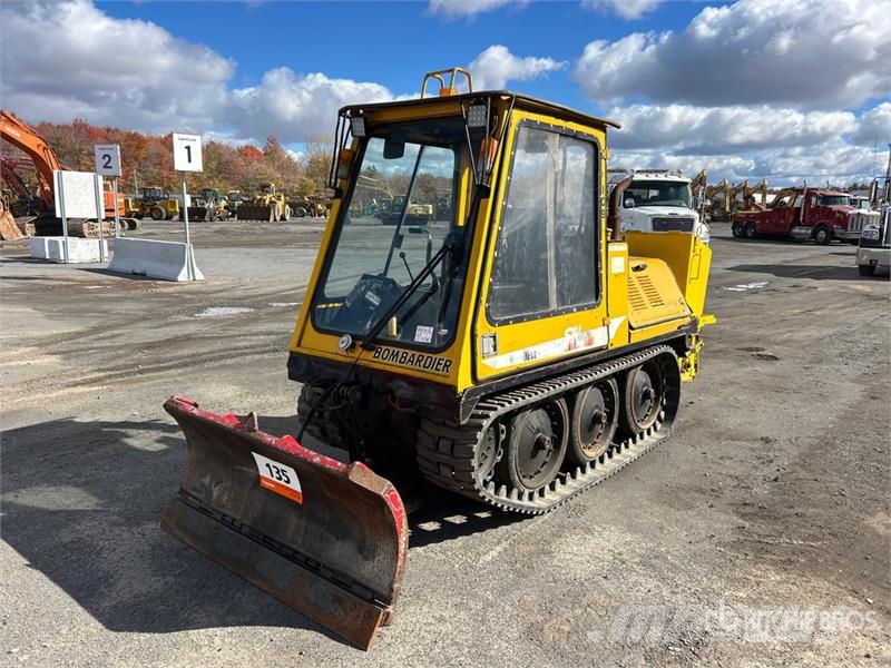 Bombardier SW48 Sidewalk Plow Drugi deli