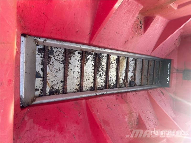 Boss VBX 8000 Salt Spreader Esparcidoras de arena y sal