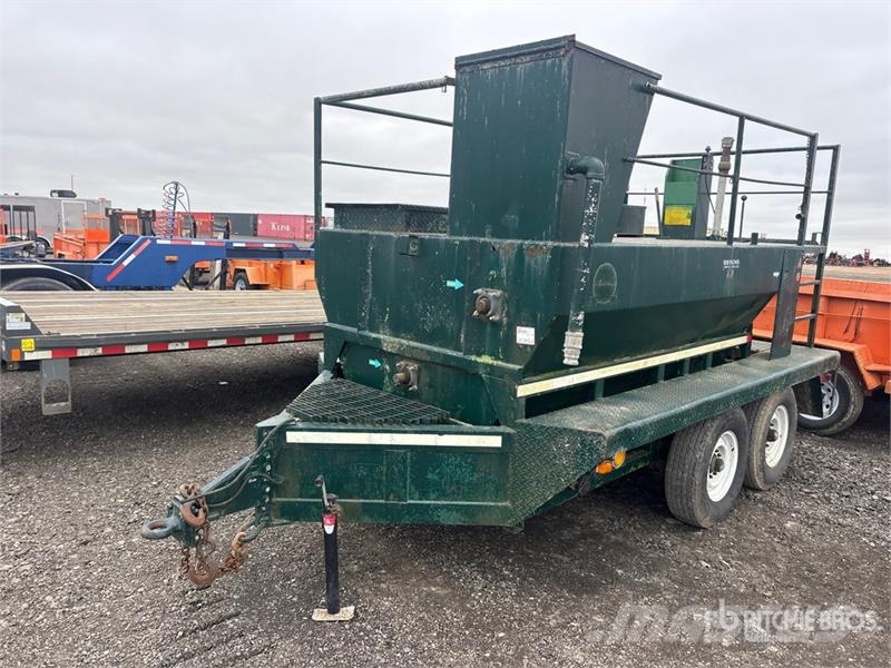 Bowie HYSDR11000TR 11000 gal Hydroseeder Other components