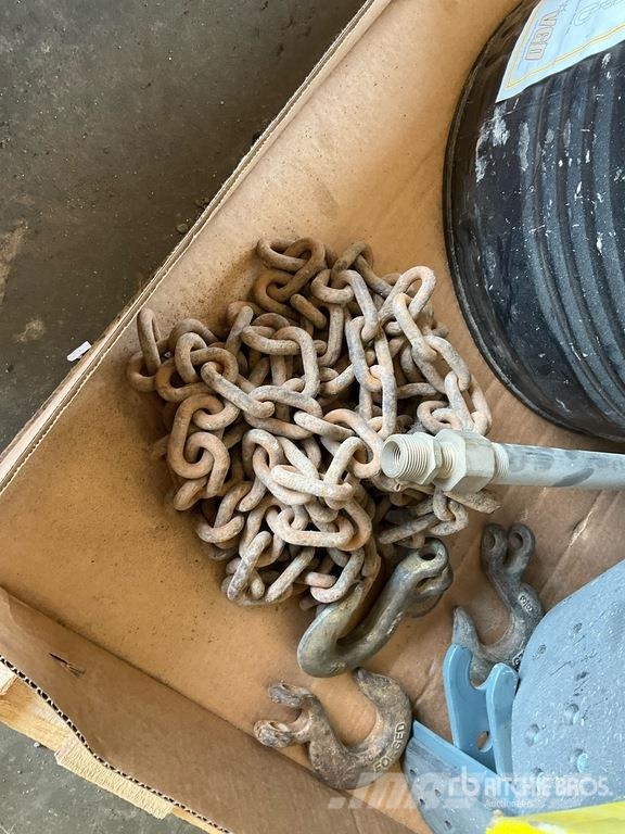 Brake parts, chains, barrel pump Drugi deli