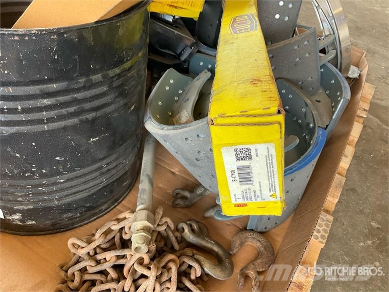 Brake parts, chains, barrel pump Drugi deli