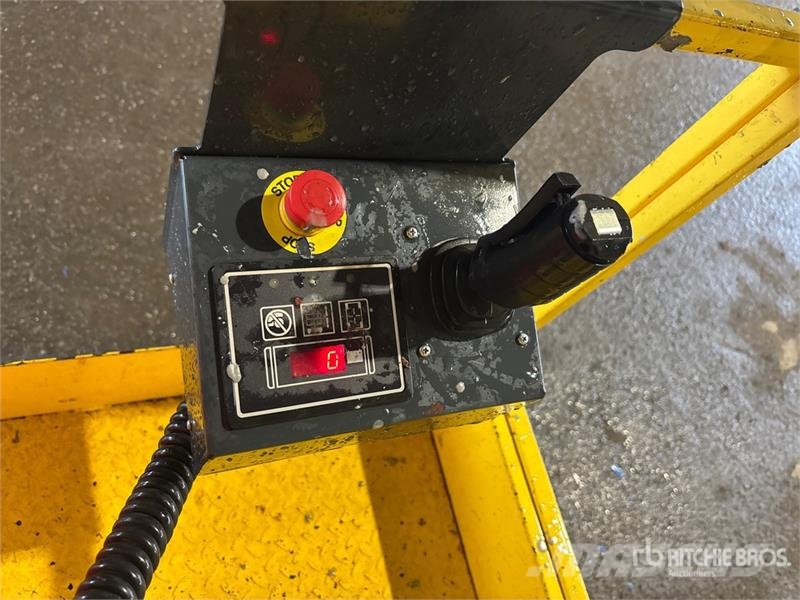 Bravi Lui HD mini Electric Scissor Lift 가위형 리프트