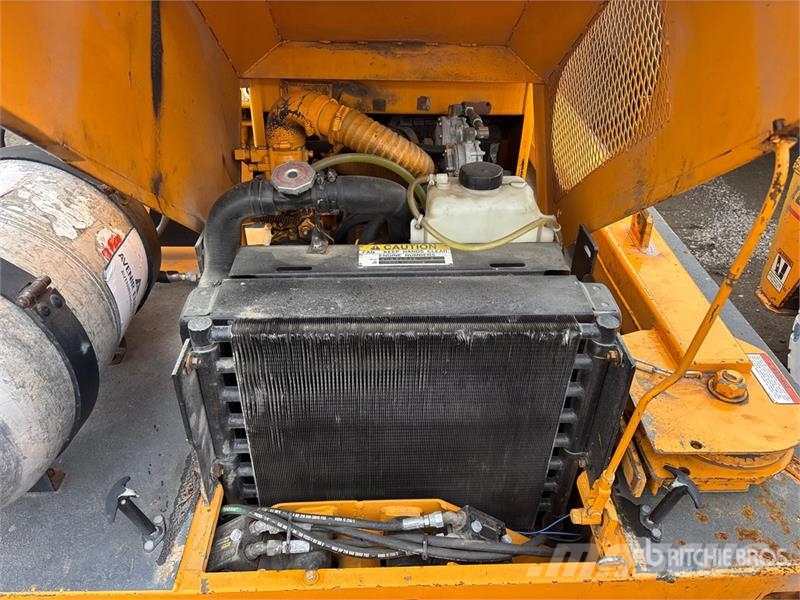 Broderson IC-35-2B 8000 lb 4x2 Carry Deck Crane Другие грузоподъемные машины