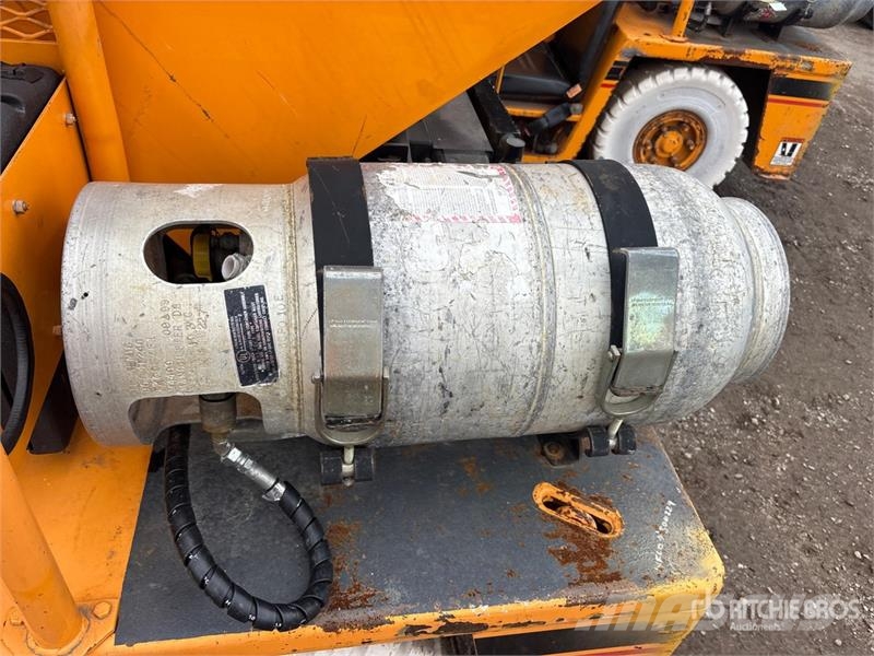 Broderson IC-35-2B 8000 lb 4x2 Carry Deck Crane Другие грузоподъемные машины