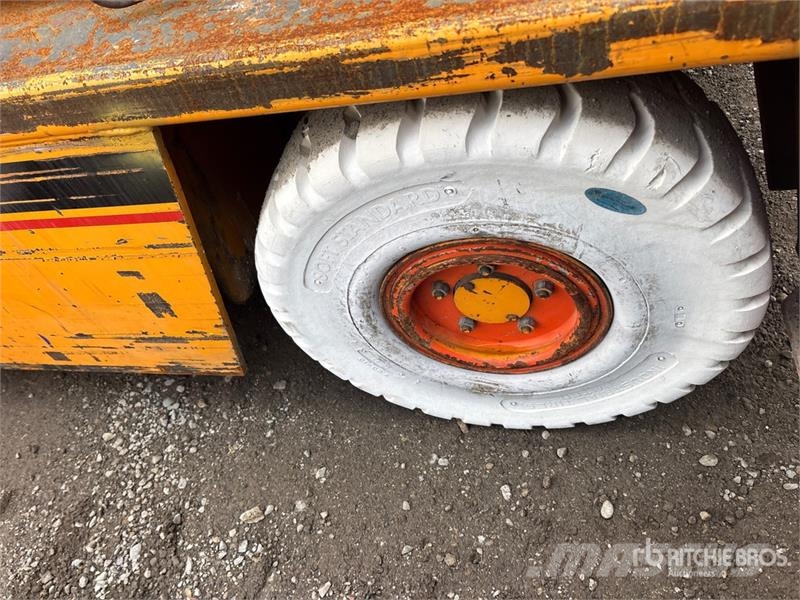 Broderson IC-35-2B 8000 lb 4x2 Carry Deck Crane Другие грузоподъемные машины