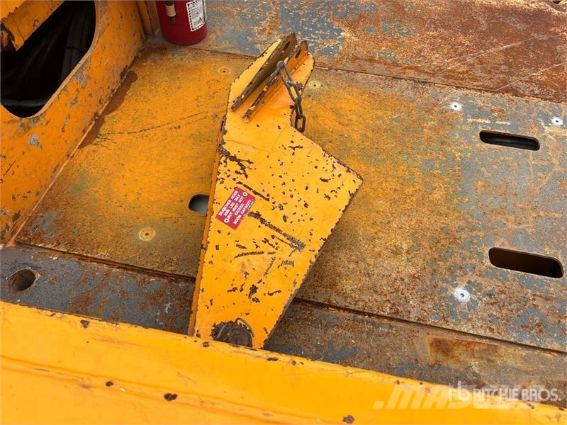 Broderson IC-35-2C 8000 lb 4x2 Carry Deck Crane Other cranes